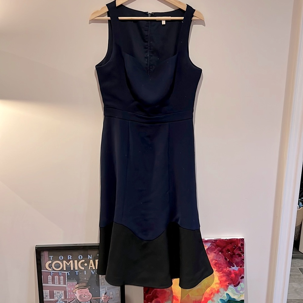 Two tone sweetheart dress with ruffle M